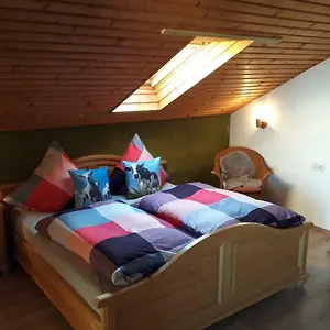 Ferienwohnung Holzwurm Apartment